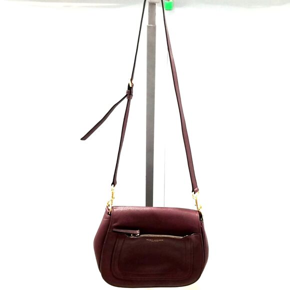 Marc Jacobs Empire City Leather Messenger Bag - FIRE!